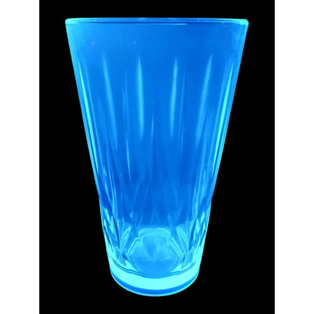 N/A glows blue